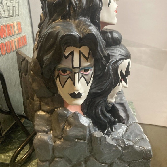 KISS Water Fountain in Box Gene, Paul, Ace & Peter Spencer Gifts 2000 - Picture 5 of 8